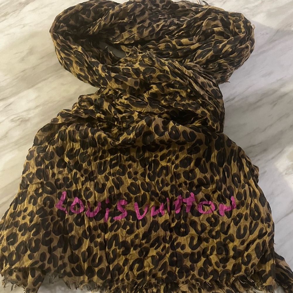 Louis Vuitton Leopard Print scarf